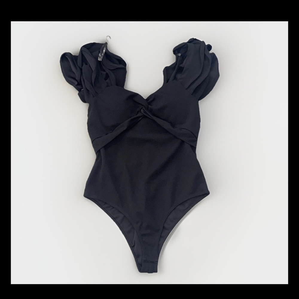 Like new black bodysuit puff sleeves, flattering